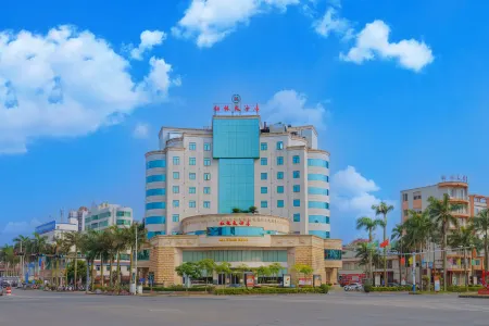 Red Forest Hotel Hepu Отели в г. Хепу