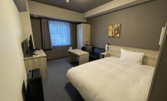 HOTEL ROUTE INN OOITAKAHAMA