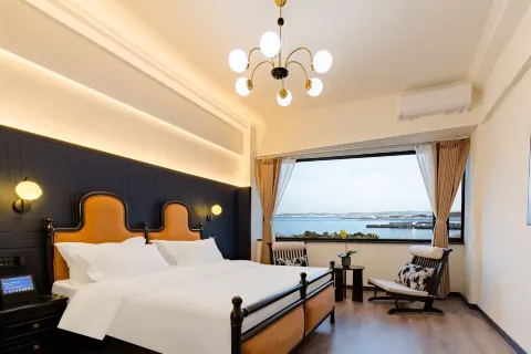 Floral Hotel·Langyue Seaview hotel (Weihai Xingfumen Weigao Plaza)