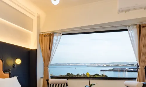 Floral Hotel·Langyue Seaview Inn (Weihai Xingfumen Weigao Plaza)