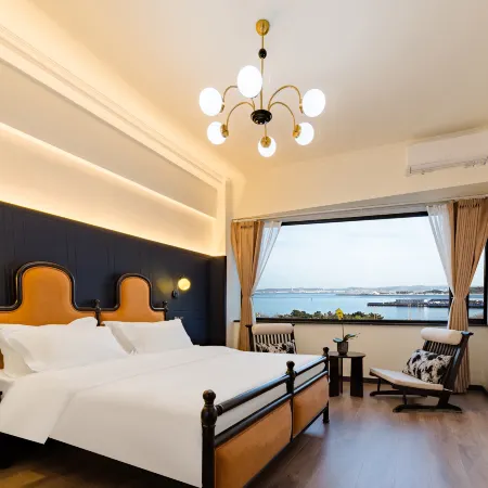 Floral Hotel·Langyue Seaview hotel (Weihai Xingfumen Weigao Plaza)
