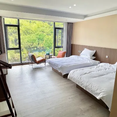 Tonglu Lutz Guanjinglou Homestay โรงแรมใกล้หมู่บ้านรูทซ์