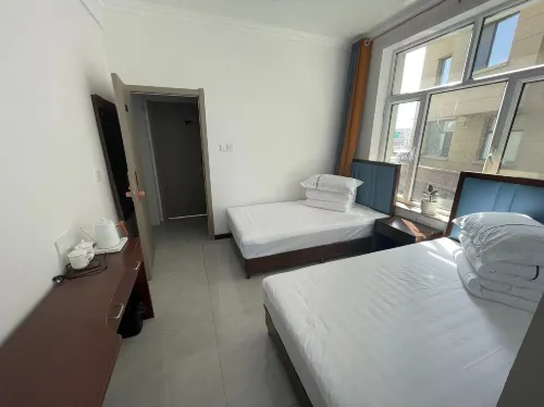 Right as rain hotel Hotel di Jianping