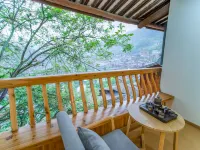 Yixiangju Homestay (Xijiang Qianhu Miao Village Observation Deck Branch) Hotels in Leishan