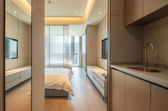 Shanghai Fangyu Hotel (Hongqiao Airport) Отели рядом с достопримечательностью «Xinshang Life Square»