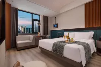 Fuyang Yunbo Manju Hotel (Yingzhou Wanda Plaza Long Distance Bus Station Store)