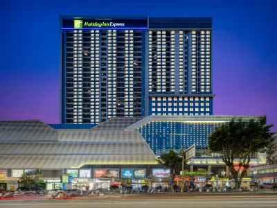Holiday Inn Express Jiangmen Jianghai Hotels in Jianghai District