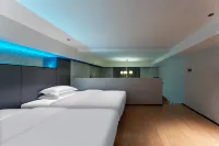 LUCK 7 Business Hotel (Yichang CBD Shopping Center Sanxia Electric Power College) - Esports