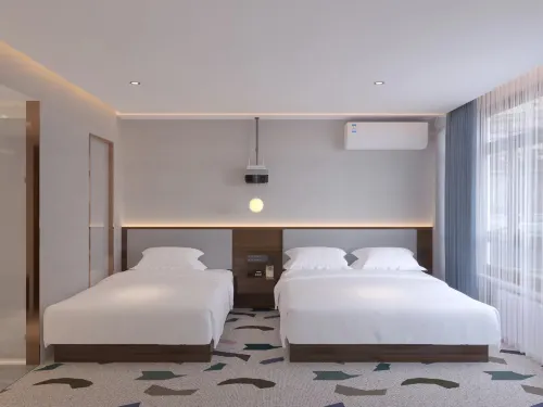 Fangcao Business Hotel
