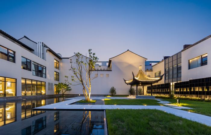 Atour Hotel Suzhou Bao'en Temple Taohuawu Street