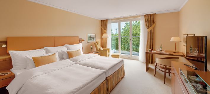 Grand Elysee Hamburg Hotele w: Hamburg