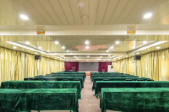 โรงแรมวันโบ