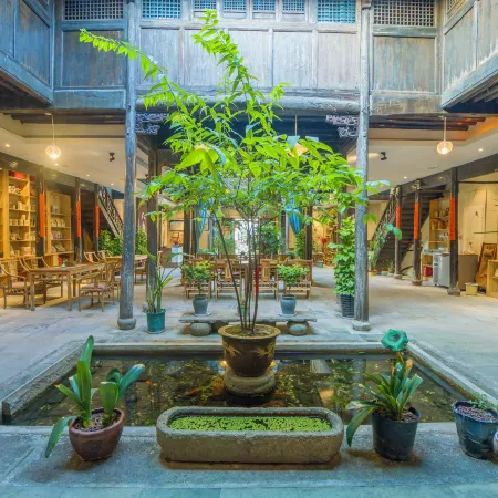 Lanxi Jiezi college fine bed and breakfast