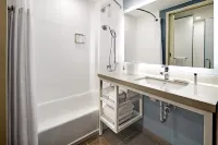 Anaheim Suites Hotel