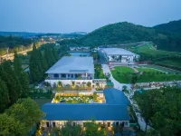 Maoshanquan Private Hot Spring Boutique Stay (Maoshan Oriental Saltlake City) Hotels in Oriental Saltlake Resort