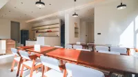 THAT MAY HOTEL