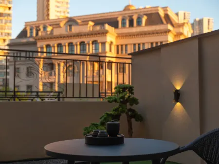 Atour Hotel Dalian Hongxinghai Coastal Highway Отели рядом с достопримечательностью «Dalian Minzu University»