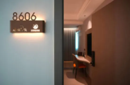 Hotel Binhe River Estuary