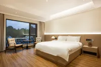 Yixing Oasis Waterfront Garden Homestay