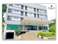 Makati Hotel Cibitung Hotels near Cibeureum Lake