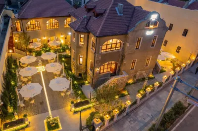 Tuowa · Holiday VIlla Garden Beautiful Villas (Qingdao Zhongshan Road) Hotel in zona Workers' Stadium