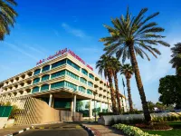 موڤنبيك جراند البستان دبي Hotels near مطار دبي الدولي