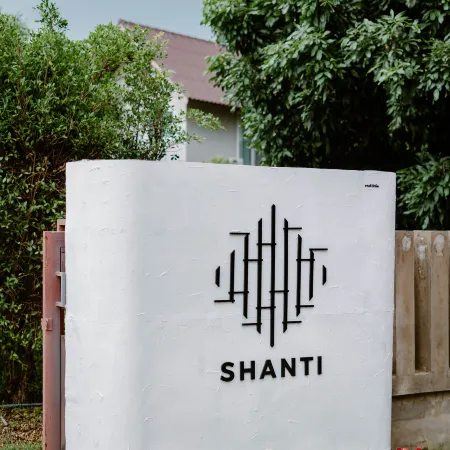Shanti-Retreat Hotel