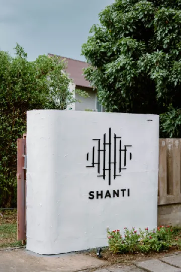 Shanti-Retreat Hotel