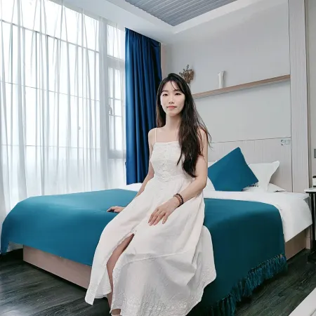 Jieyang Joy Light Luxury Hotel