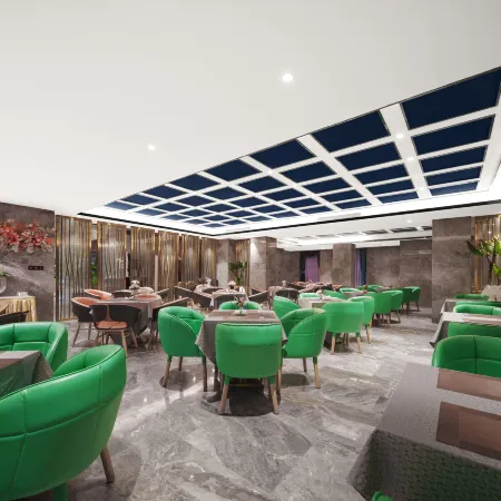 Royal•Garden Hotel
