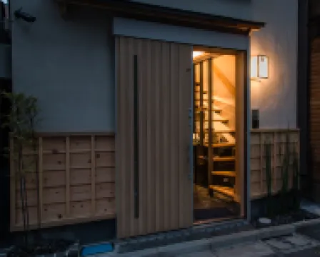 11-Min Walk to Sensoji! Modern x Traditional House in Asakusa, 1 Min to Shopping street