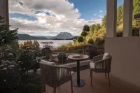 Lugu Lake Manchen Holiday Homestay - Mountain view