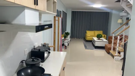 Laiyang Duplex Loft Hotel Отели в г. Лайян