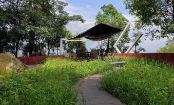 Looking for a mountain viewing season in Chongqing