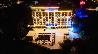 Kinton hotel 티씨케이 짚라인 주변 호텔