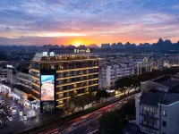 Cozy Home Rooftop Scenic Hotel (Guilin Two Rivers And Four Lakes Elephant Trunk Hill)