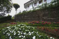 Governor's Mansion Hotels near Kotmale Dam