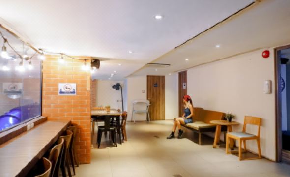 Kokotel Bangkok Surawong