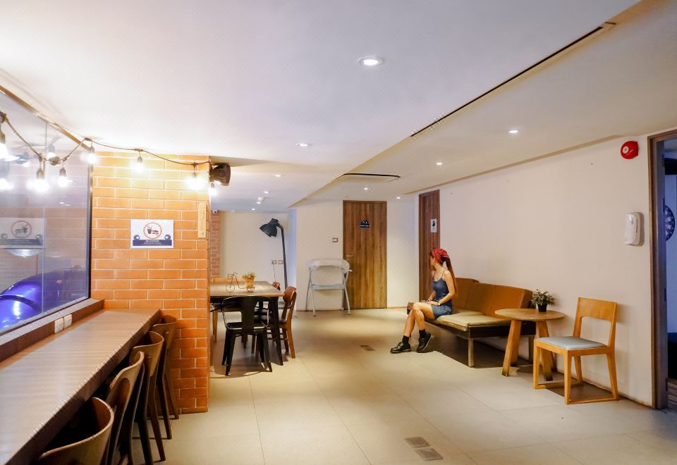 5. 코코텔 수라웡..