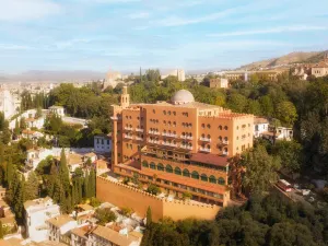 Alhambra Palace Hotel