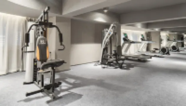 大連火車站青泥窪橋地鐵站亞朵飯店