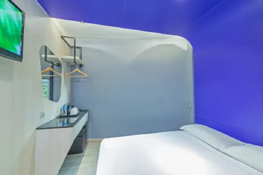 ホテル 81 ラベンダー