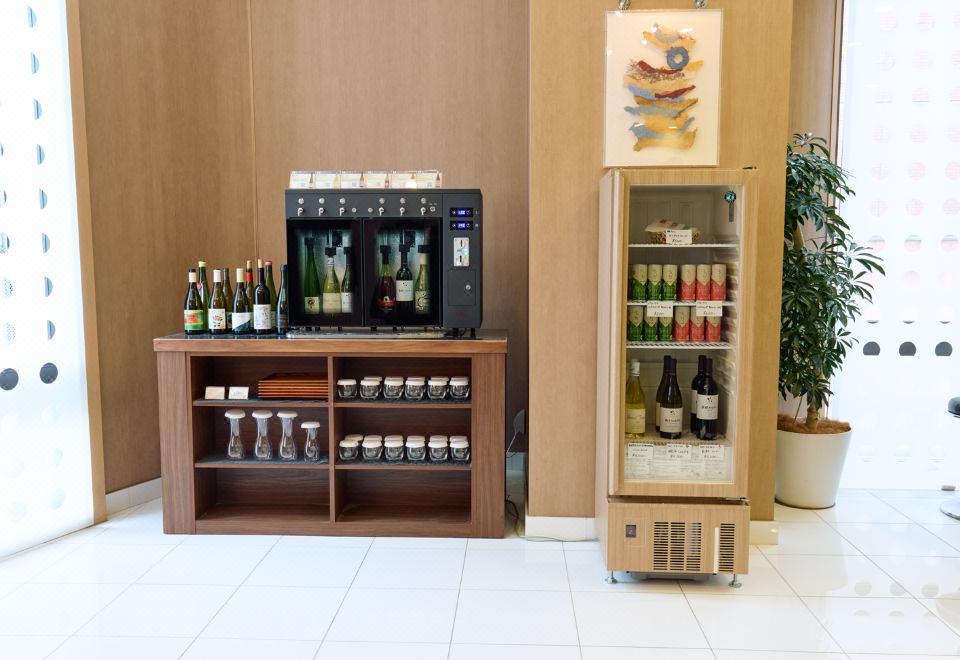 2. 긴자 인터내셔널..