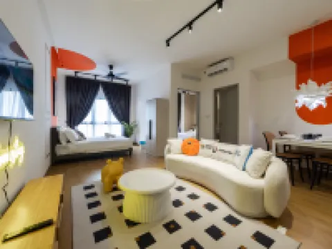 MayaBay Residence SplashMania Gamuda Cove Homestay by Sleepy Bear Hotel di Tanjung Dua Belas