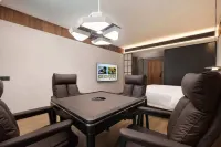Zhuziyilin Hotel (Yueyang Tower District High-Speed Rail East Station) - Esports