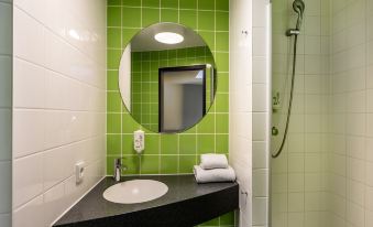 B&B HOTEL Freiburg-Süd
