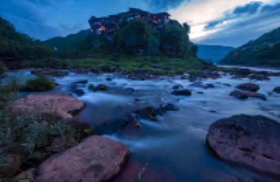 Dashundian Hanging House Hostel