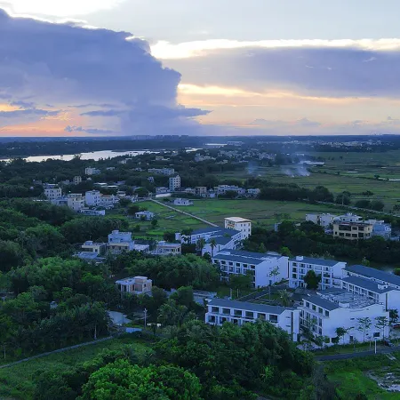 Haikou Mulian Daoxiang Healing Hotel