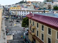 SW Hotel – No Resort Fee Hotels near Beach Blanket Babylon