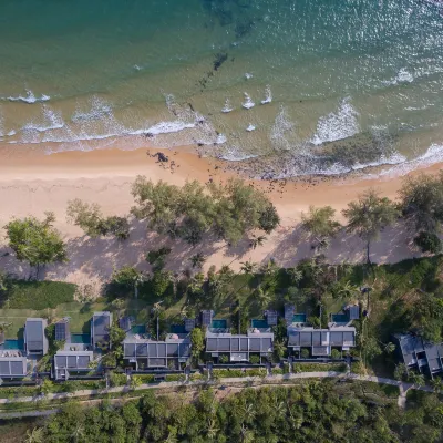 Koh Russey Resort Hotels near Golden Lion